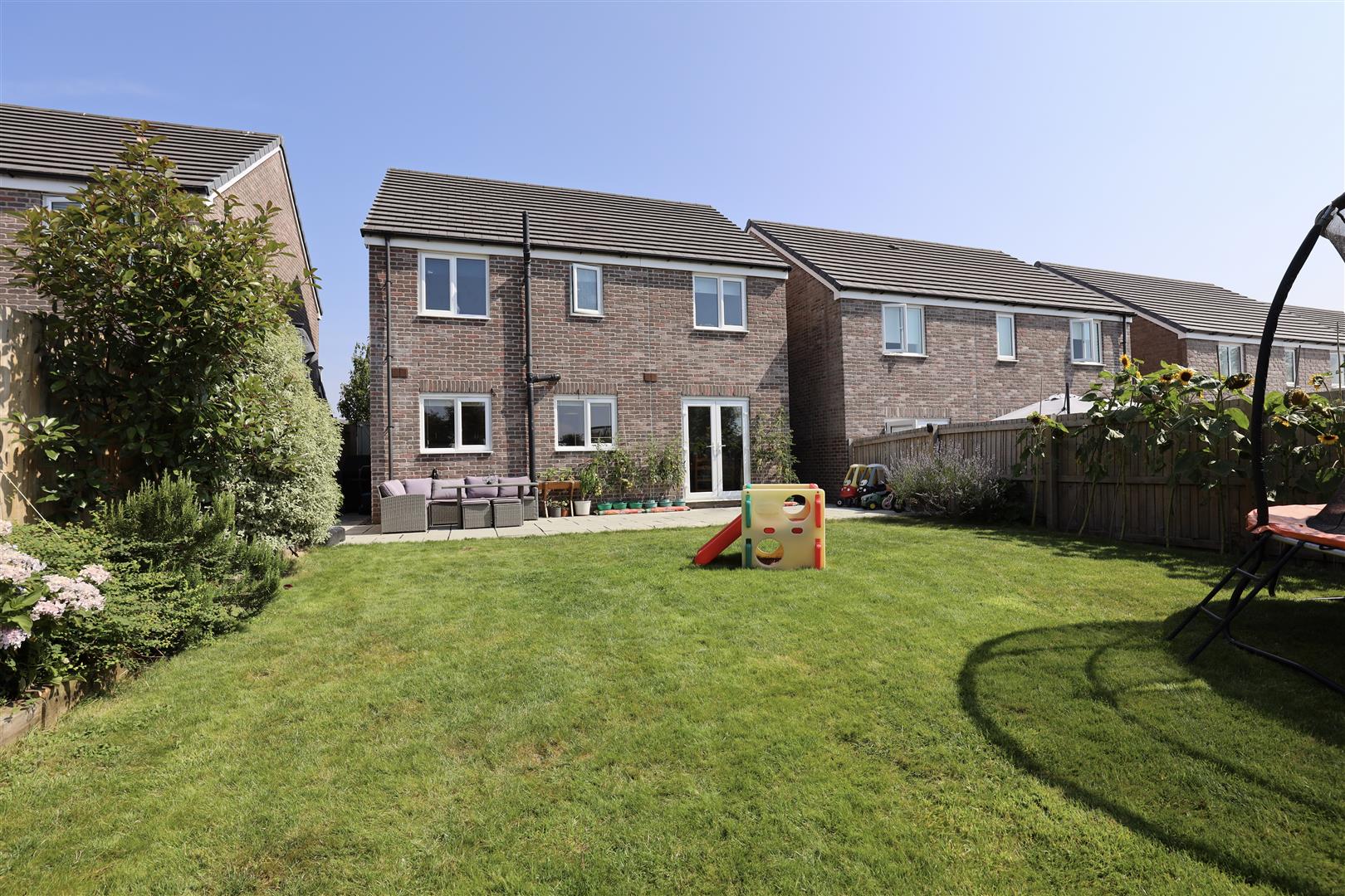 7 Plasnewydd Walk, Llantwit Major, Vale of Glamorgan, CF61 2YW